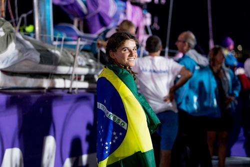 Martine Grael na chegada em Itajaí / Foto: Pedro Martinez/Volvo Ocean Race