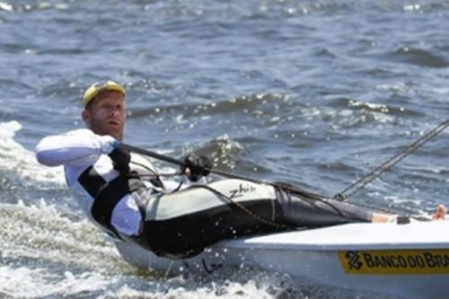 Atual campeão mundial da classe Laser, Robert Scheidt  / Fotos: Lloyd Images / Divulgação