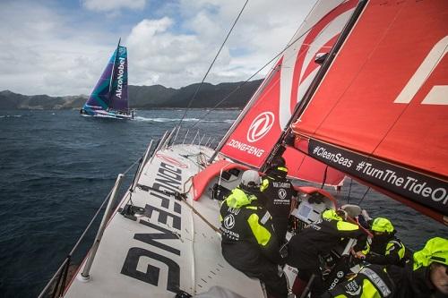 Equipes se revezam na ponta rumo aos mares do sul / Foto: Martin Keruzore/Volvo Ocean Race