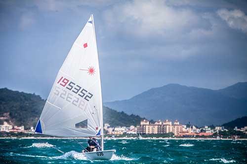 Maria Carolina Boabaid classificou-se na Laser Radial Feminino / Foto: Gabriel Heusi/Iate Clube de Santa Catarina