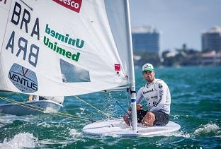 Competição será realizada entre os dias 10 e 18 de maio, em Puerto Vallarta (México). Preparação final acontece na raia de Jurerê / Foto: Fred Hoffmann