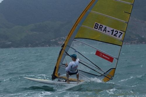 Gabriel Pereira ganha pela 1ª vez o título na RS:X masculina e favoritos como Patrícia Freitas, Jorge Zarif e Fernanda Oliveira também são campeões / Foto: Ana Catarina/Lima Filmes