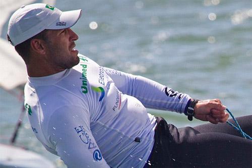 Neste fim de semana, o velejador catarinense Bruno Fontes venceu, com campanha perfeita, o Campeonato Catarinense de Vela / Foto: Marcio Rodrigues/Mpix