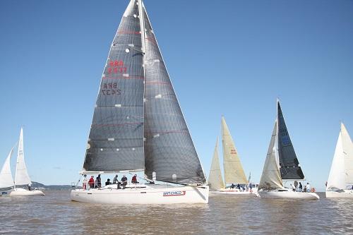 Neste fim de semana acontece o Troféu Cayru no Clube dos Jangadeiros, uma das principais competições da vela de Oceano do RS / Foto: Divulgação