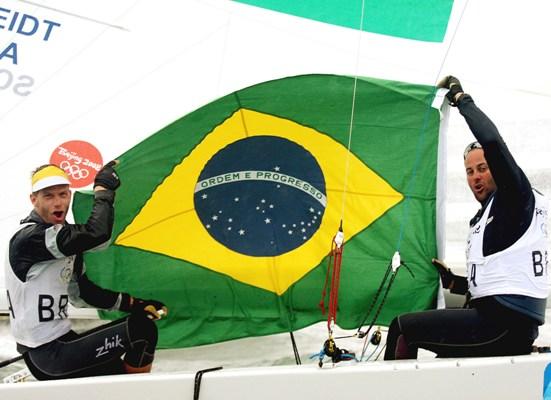 Robert Scheidt e Bruno Prada comemoraram, na última quinta-feira, dia 21 de Abril, dez anos de uma parceria de sucesso  / Foto: Divulgação