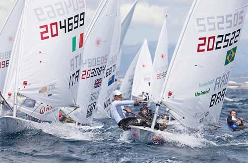 O velejador catarinense Bruno Fontes embarcou nessa quinta-feira (16) para a cidade de Medemblik, na Holanda / Foto: Divulgação