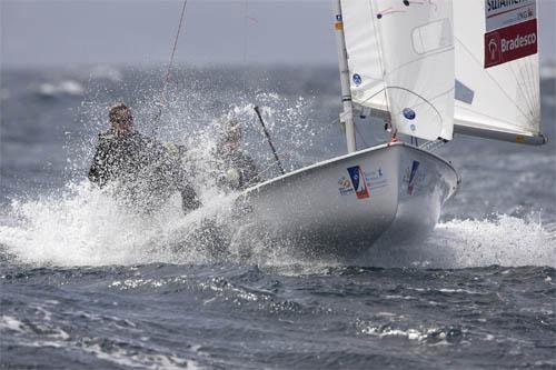 Fernanda Oliveira e Ana Barbachan confirmaram a ascensão desde que confirmaram a vaga para os Jogos Olímpicos de Londres / Foto: Jean Marie Liot / DPPI / FFVoile