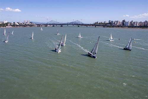 Recorde histórico marca os cinquenta anos de Regata Volta à Ilha  / Foto: Green Multimídia/ICSC