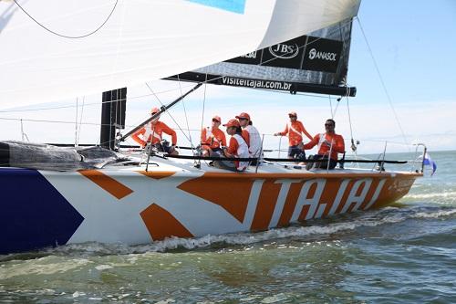 Pelo terceiro ano consecutivo o time itajaiense de vela é o primeiro inscrito / Foto: Marcos Porto/Divulgação