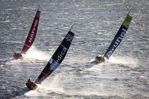 A segunda etapa da Volvo Ocean Race começou pra valer com muitas emoções para os sete barcos que disputam a regata de Volta ao Mundo / Foto: María Muiña/ MAPFRE