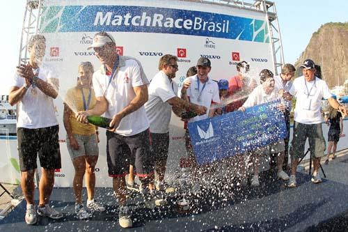 RYC celebra bicampeonato em 2010 / Foto: AGIF 