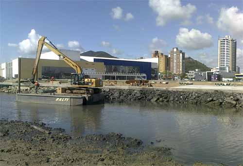 Obras em Itajaí / Foto: Ronaldo Silva Jr