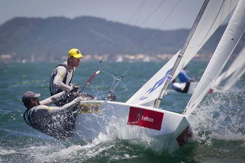 Scheidt e Prada não completaram a regata-treino  / Foto: Márcio Rodrigues / MPIX 