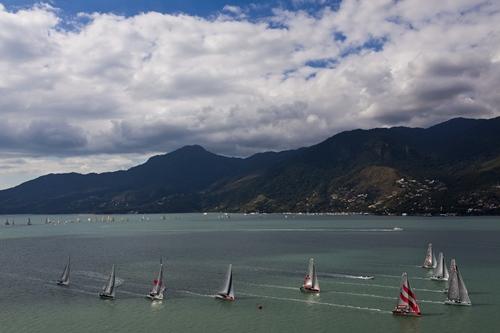 Largada em Ilhabela / Foto: Rolex / Carlo Borlenghi