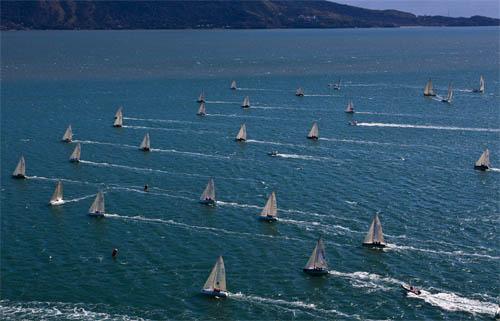 Regata em Ilhabela / Foto: Rolex/Carlo Borlenghi