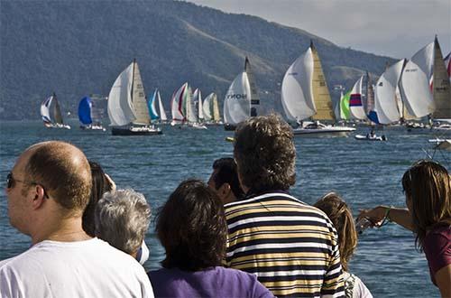 Público acompanha regata / Foto: Rolex / Carlo Borlenghi