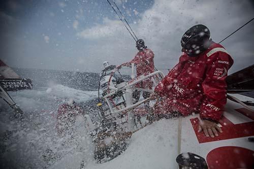 O barco espanhol Mapfre está praticamente sem comunicação durante quase três dias / Foto: Francisco Vignale / MAPFRE / Volvo Ocean Race