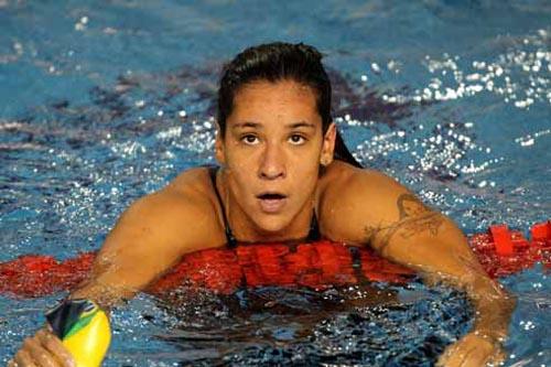 Emocionada por finalmente competir em Londres 2012, Joanna Maranhão vai à semifinal e comemora nova chance/ Foto: Divulgação