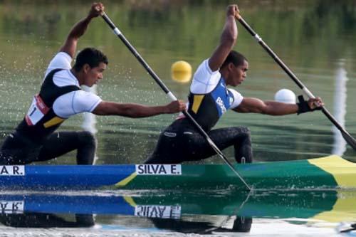 Ronilson Oliveira e Erlon Silva ficam em 10º lugar no C2 1000 metros, mas despontam como promessas para Rio 2016/ Foto:  Alaor Filho/AGIF/COB