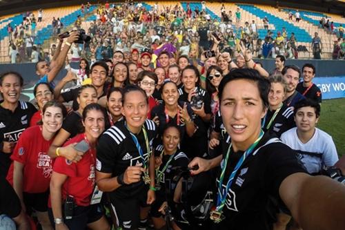 Favoritas levam a taça da etapa brasileira da Série Mundial de Sevens, enquanto Tupis igualam sua melhor posição na competição / Foto: Divulgação / CBRu