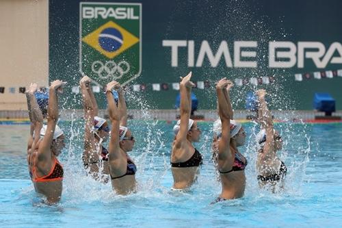 Seleção de nado da Rússia veio se refugiar do inverno rigoroso aqui / Foto: Satiro Sodré / SSPress