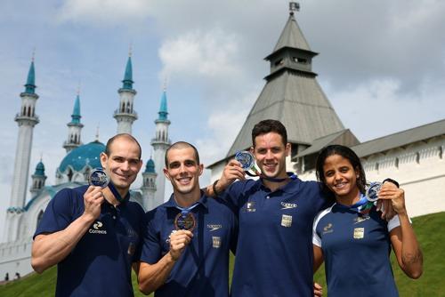 NicholasSantos, Bruno Fratus, Thiago Pereira e Etiene Medeiros/ Foto: Satiro Sodré / CBDA