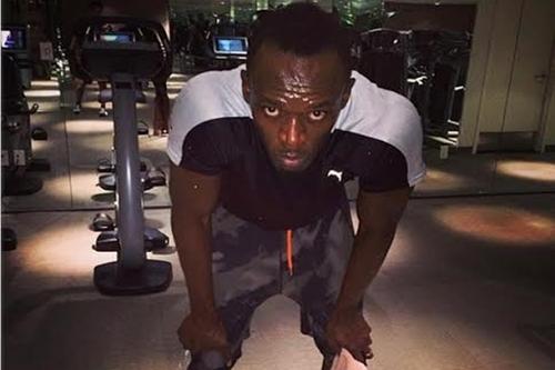 Bolt se expõe mas na hora do treino preza pela privacidade / Foto: Reprodução / Instagram