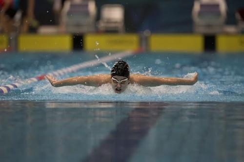 Yusra, especializada em nado borboleta, nadou os 200m no Mundial de 2012 / Foto: Mirko Seifert