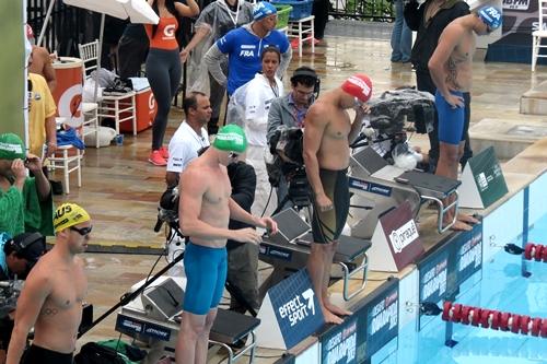 No revezamento 4 x 50 m medley, o Brasil quebrou o recorde sul-americano / Foto: Humberto Deveza / EA