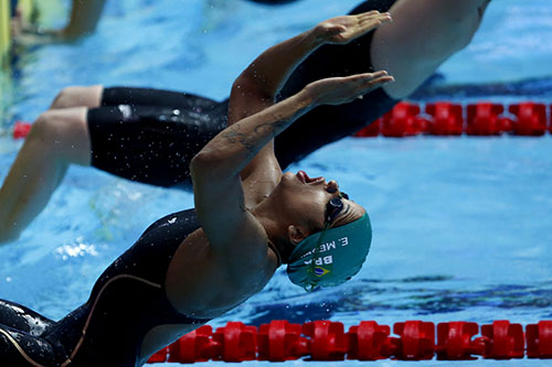 Etiene Medeiros está na final dos 50 metros costas no Mundial de Natação /  Foto: Satiro Sodré/Rededoesporte