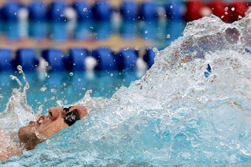 Thiago Pereira encerrou sua participação no Troféu Maria Lenk 2012 com mais uma medalha de ouro no pescoço / Foto: Satiro Sodré/AGIF