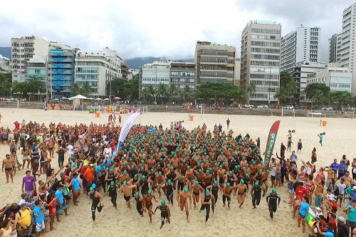 Atletas podem escolher entre provas de SUP, beach run, triathlon, natação no mar e competição infantil, nos dias 8 e 9 de outubro / Foto: Adorofoto