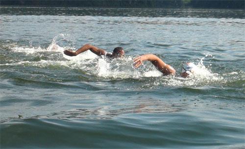 No próximo domingo, 13/3, será disputado os 5km da Meia Maratona Nacional de Porto Belo, em Santa Catarina, que será a seletiva nacional para a prova de cinco quilômetros do Mundial de Xangai / Foto: Esporte Alternativo