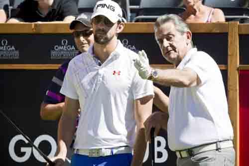 Phelps e o Presidente da OMEGA Stephen Urquhart / Foto: Divulgação OMEGA