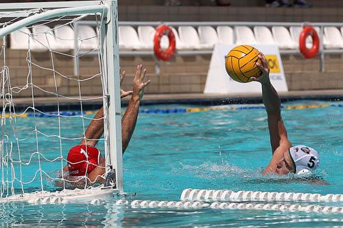 No clássico vovô dentro da piscina, vitória tricolor por 8 a 5  / Foto: Satiro Sodré/CBDA