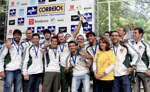 O Fluminense/Bny Mellon conquistou pela sexta vez consecutiva a Taça Brasil de polo aquático masculino, ao derrotar o Botafogo por 6 a 5 / Foto: Divulgação