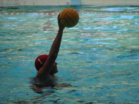 A seleção brasileira masculina de polo aquático estreou nesta 3ª feira (15/3) com uma goleada estrondosa no Sul-Americano Juvenil de Lima: Brasil 33 x 1 Uruguai / Foto: Esporte Alternativo