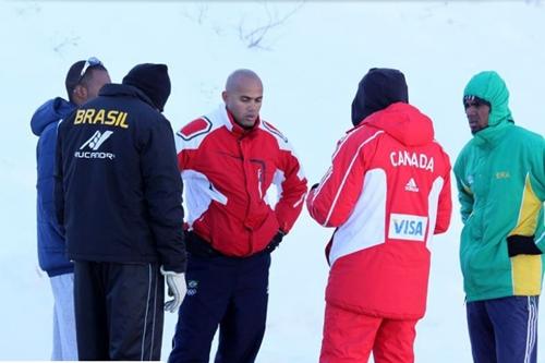 Equipamento já será usado nos últimos treinos em Calgary, antes das classificatórias para Sochi 2014 / Foto: Ken Childs / Divulgação