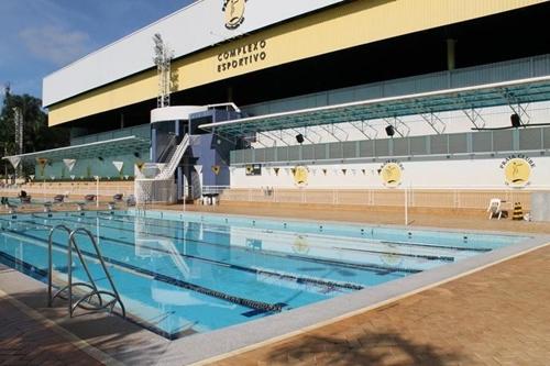 Piscinas do Praia Clube, em Uberlândia, receberão nadadores sérvios / Foto: Divulgação / Praia Clube