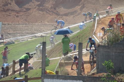 Evento teste de ciclismo mountain bike teve sensação térmica de 40°C neste domingo / Foto: Esporte Alternativo