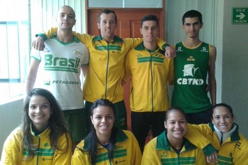 Gustavo Almeida, Lucas Ferreira, Josiane Lima e Raphaella Galacho fecharam a competição / Foto: Divulgação / CBTKD