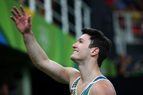 Diego agradece o carinho do público na Arena Carioca 1 / Foto: Alex Livesey / Getty Images