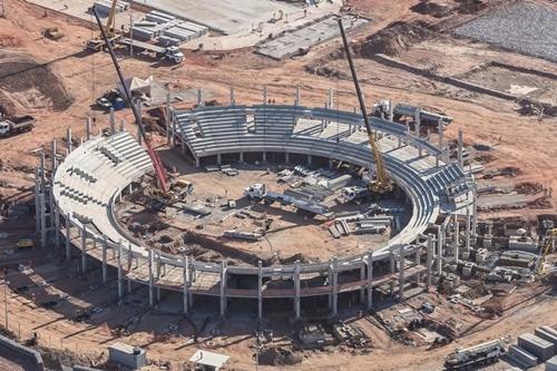 Obra ganha forma no Parque Olímpico / Foto: Renato Sette Câmara / EOM