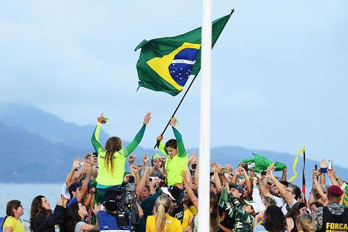 Martine Grael e Kahena Kunze são campeãs olímpicas / Foto: Matthias Hangst / Getty Images