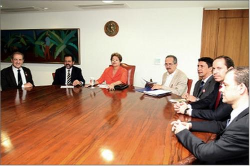 Reunião reforça apoio / Foto: Glauber Queiroz