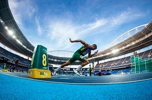 Atletas elogiaram a rapidez do piso e apostam em quebra de recordes em agosto. Outro destaque foi o adesivo colocado nos uniformes para identificação, novidade que pode ser usada no Rio 2016 / Foto: Miriam Jeske/brasil2016.gov.br