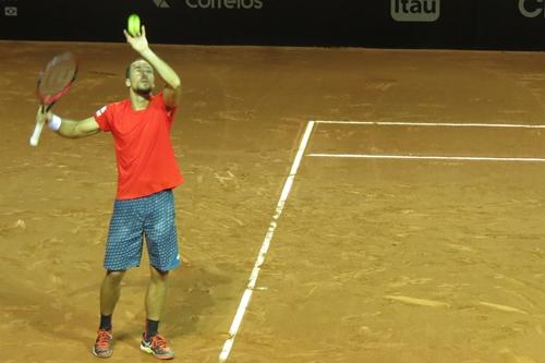 Bruno instantes antes de seu saque / Foto: Esporte Alternativo