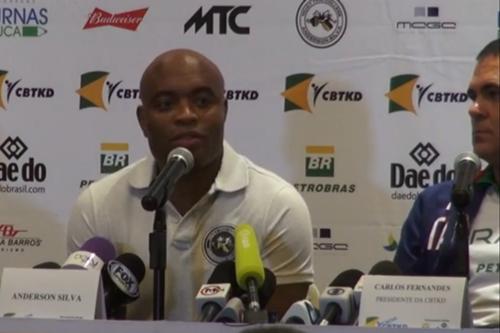 Spider anuncia ida para o taekwondo em coletiva / Foto: Reprodução / GloboEsporte.com