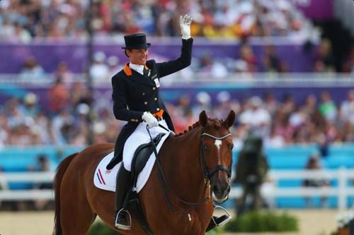 Adelinde Cornelissen fez parte da equipe holandesa do hipismo adestramento que conquistou o bronze nos Jogos Londres 2012 / Foto: Getty Images / Alex Livesey