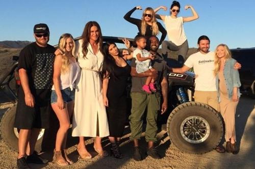 Caitlyn Jenner e família / Foto: Reprodução / Instagram